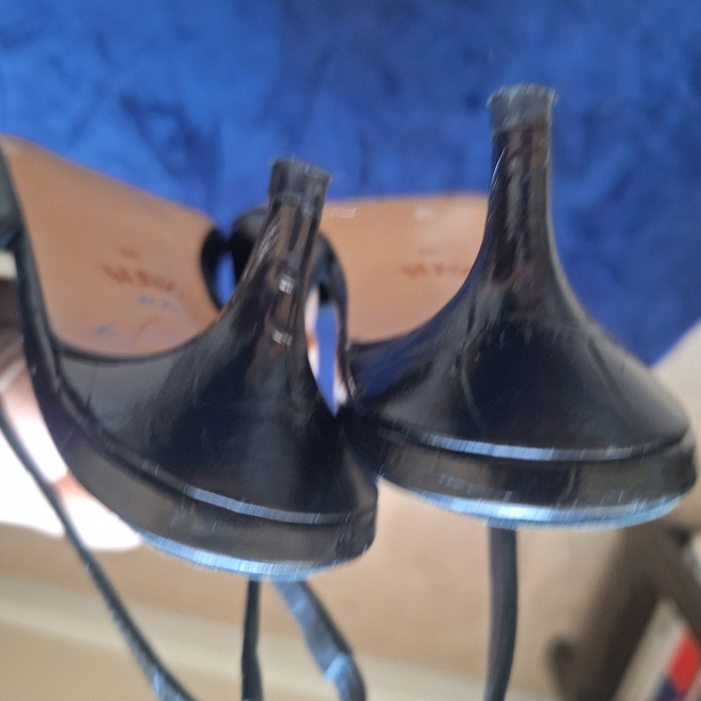 Zara Elegant Black Slingback Heels - Preloved - Picture 5 of 5